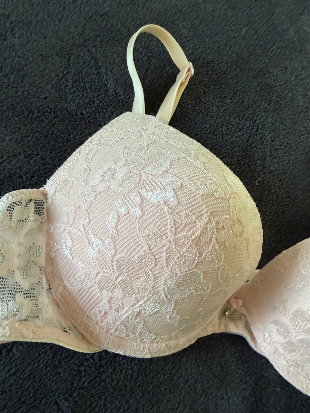 Victoria’s Secret Lace Push-Up Bra - Light Pink - Picture 2 of 6